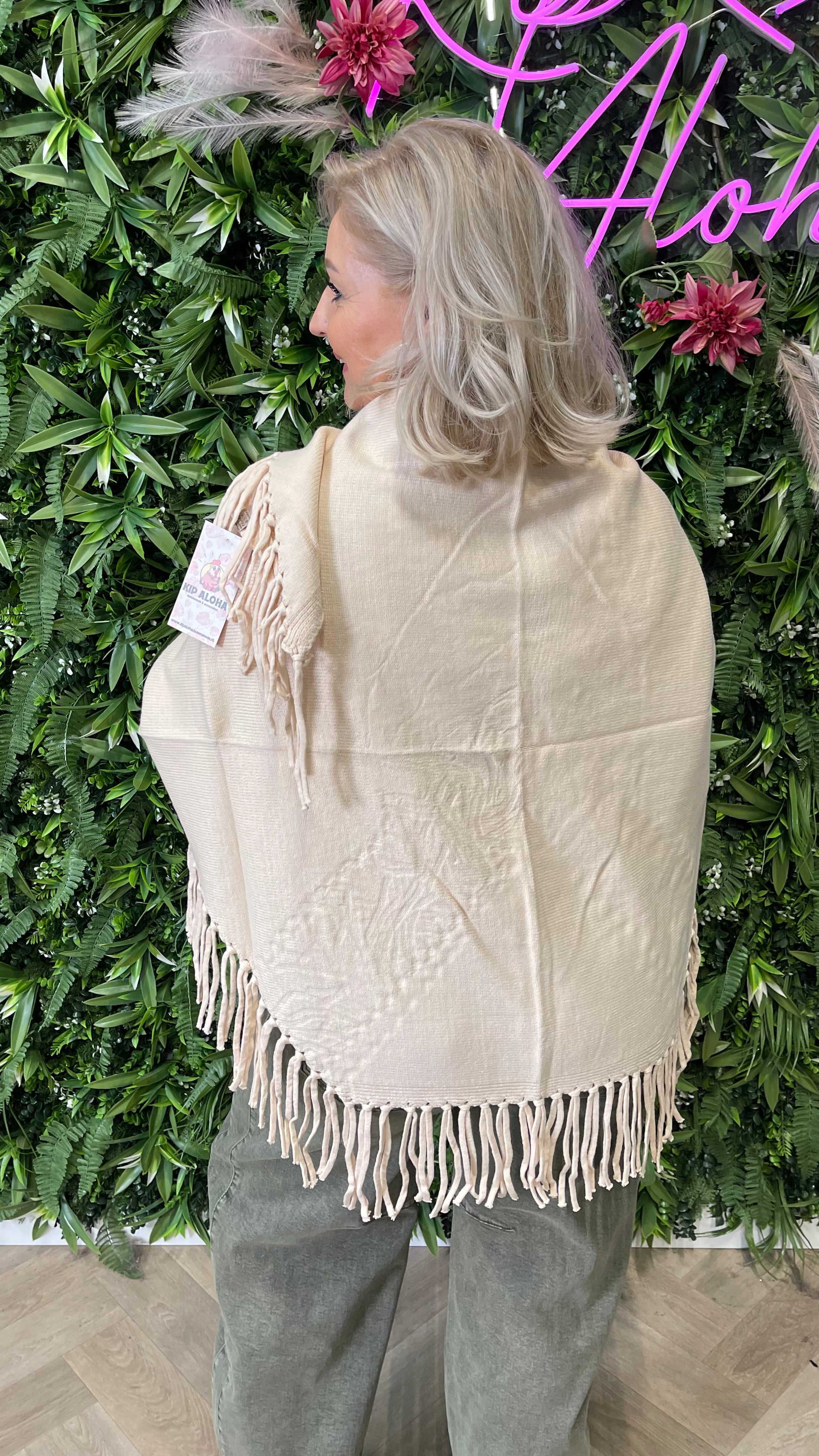 Omslagdoek met franjes creme