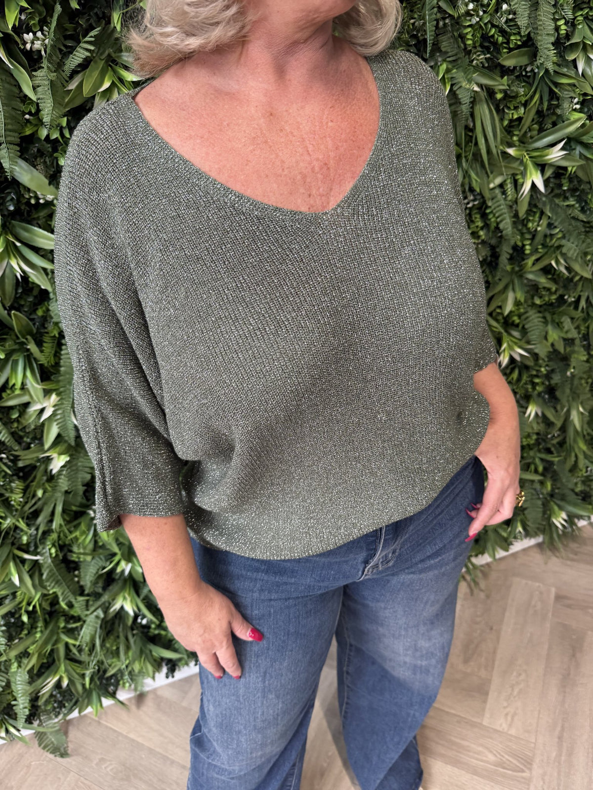 Gebreide top v-hals met lurex legergroen