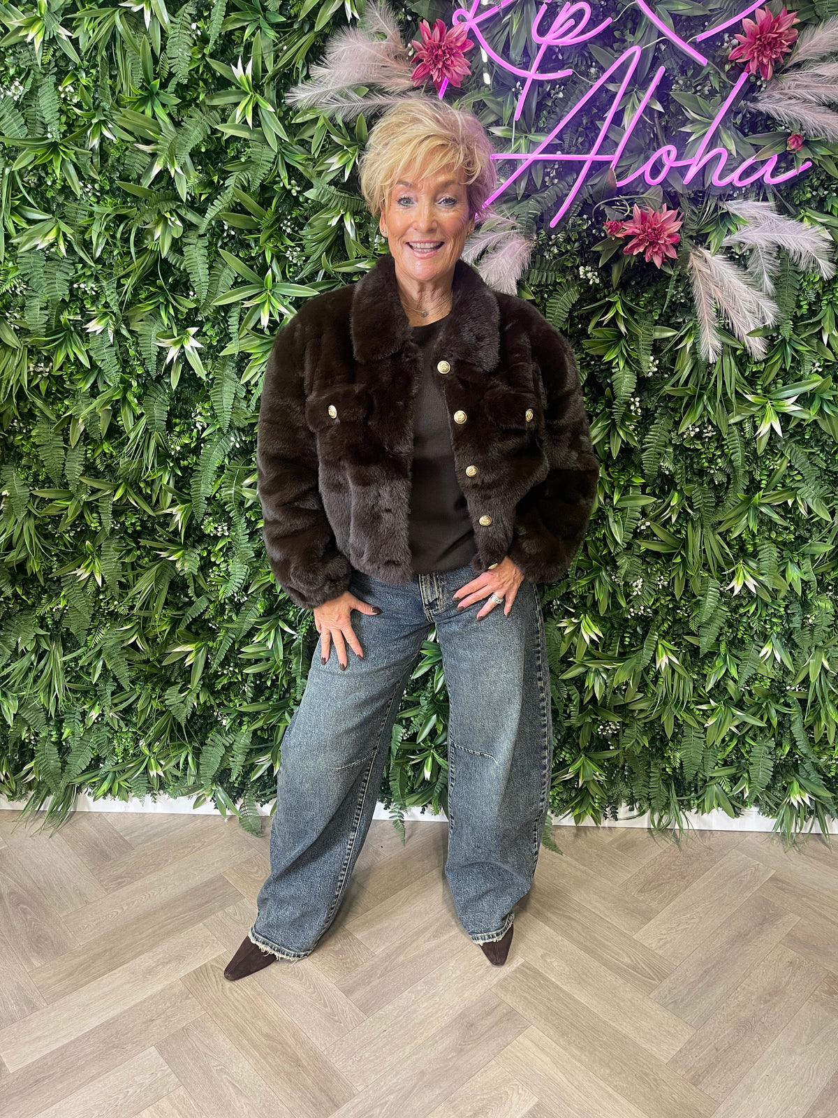 Korte faux fur jasje donkerbruin