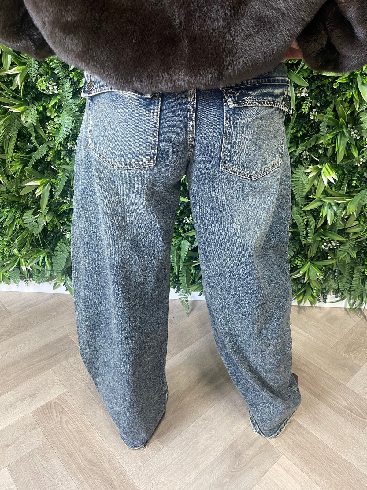 Queen of Hearts Barrel jeans stonewash