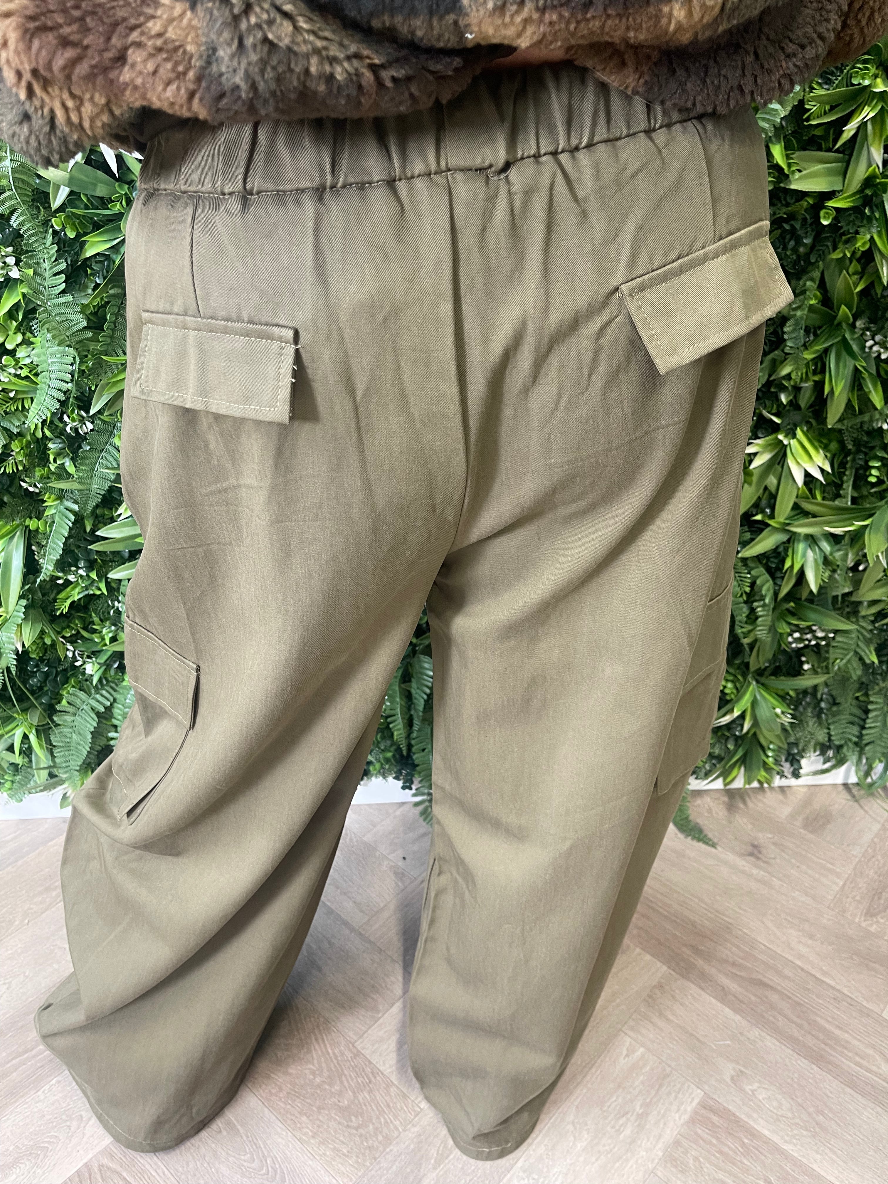 Cargo broek legergroen