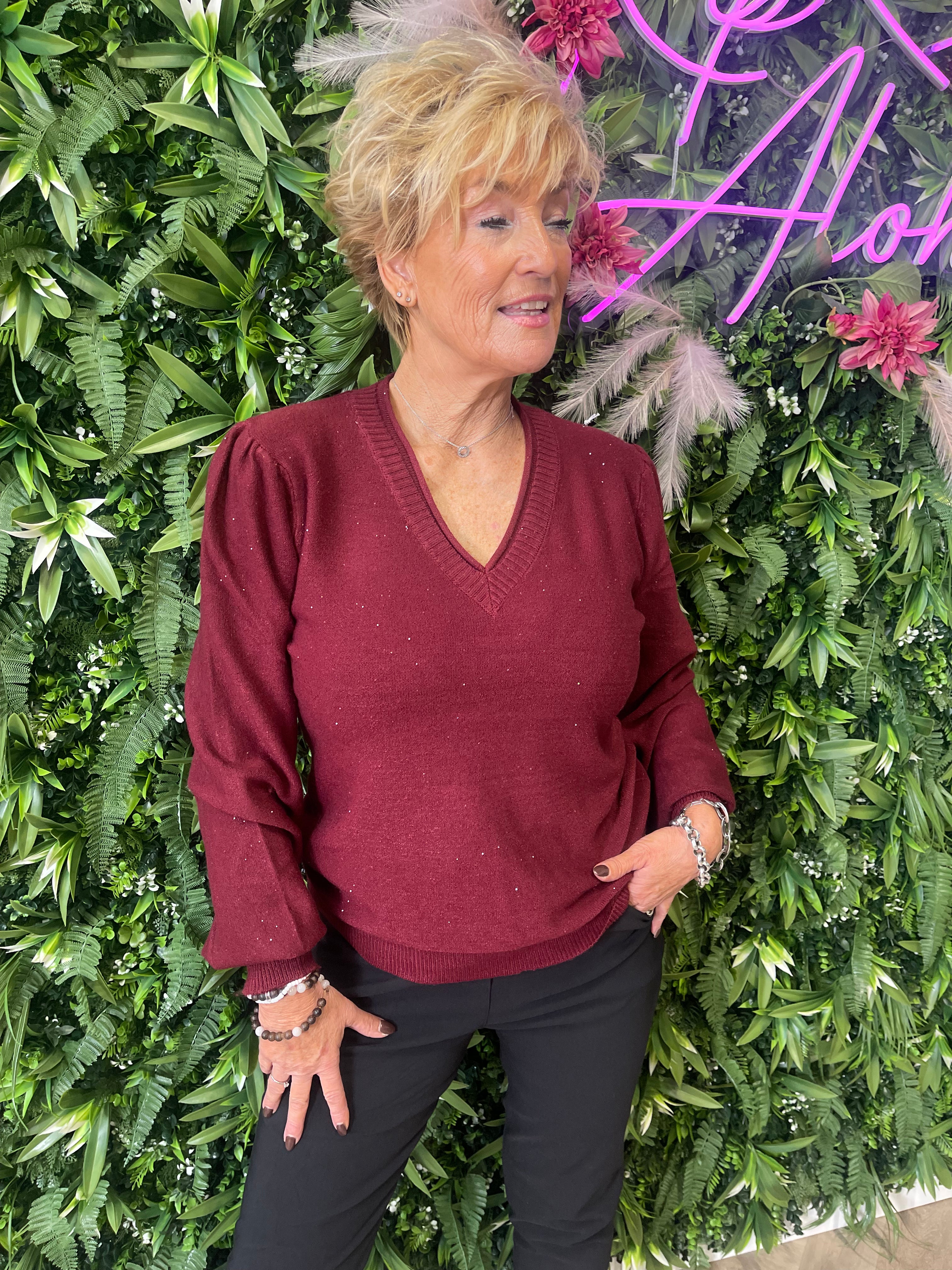 Trui v-hals met glitters bordeaux
