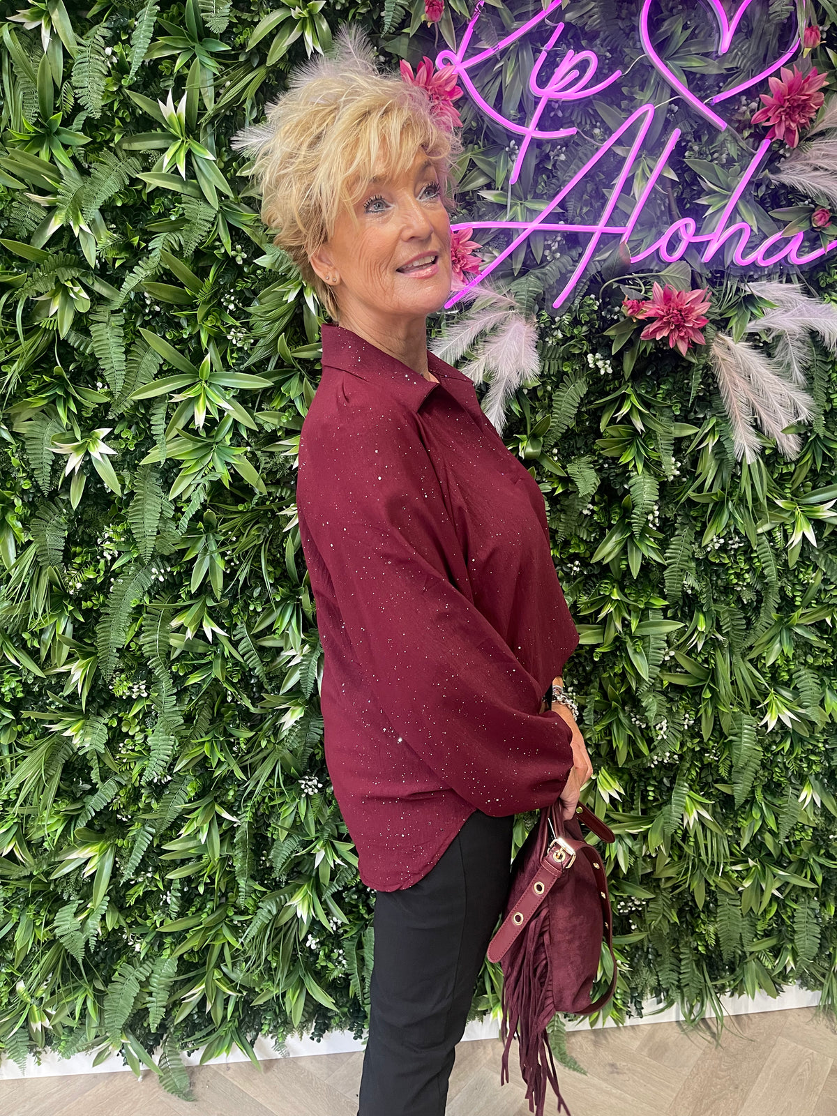 Top lange mouwen glitter v-hals met kraag bordeaux