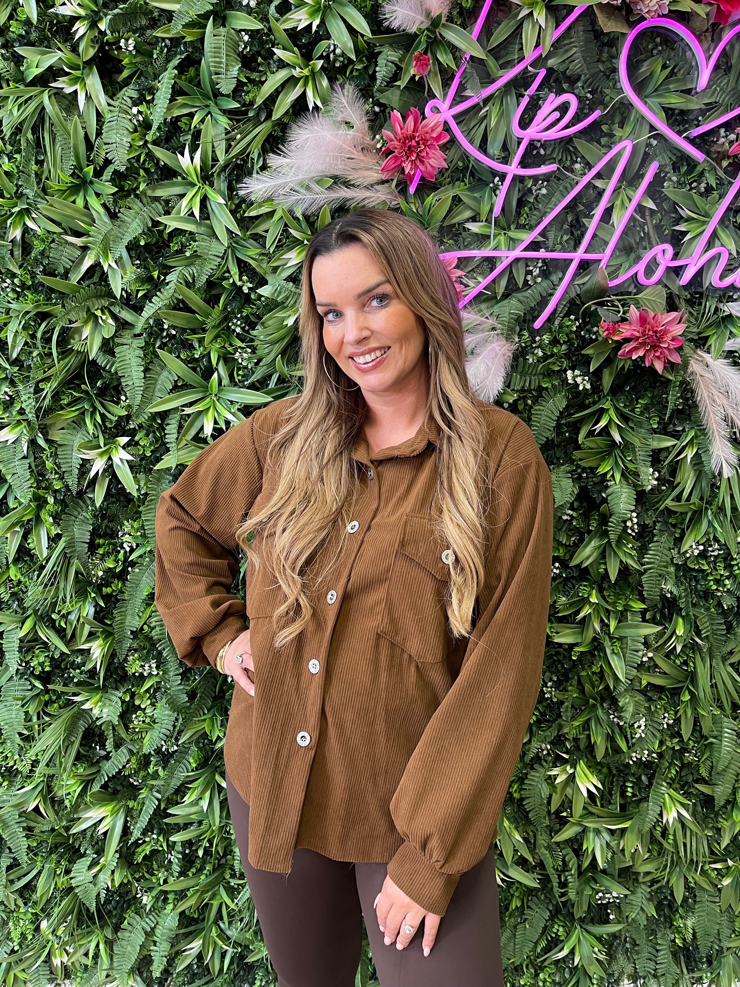 Korte corduroy blouse bruin