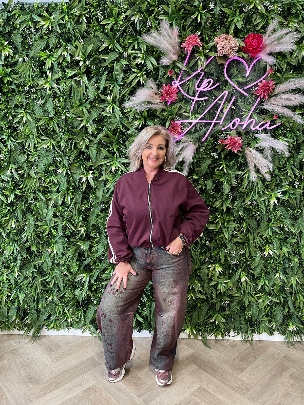 Korte jas met bies bordeaux