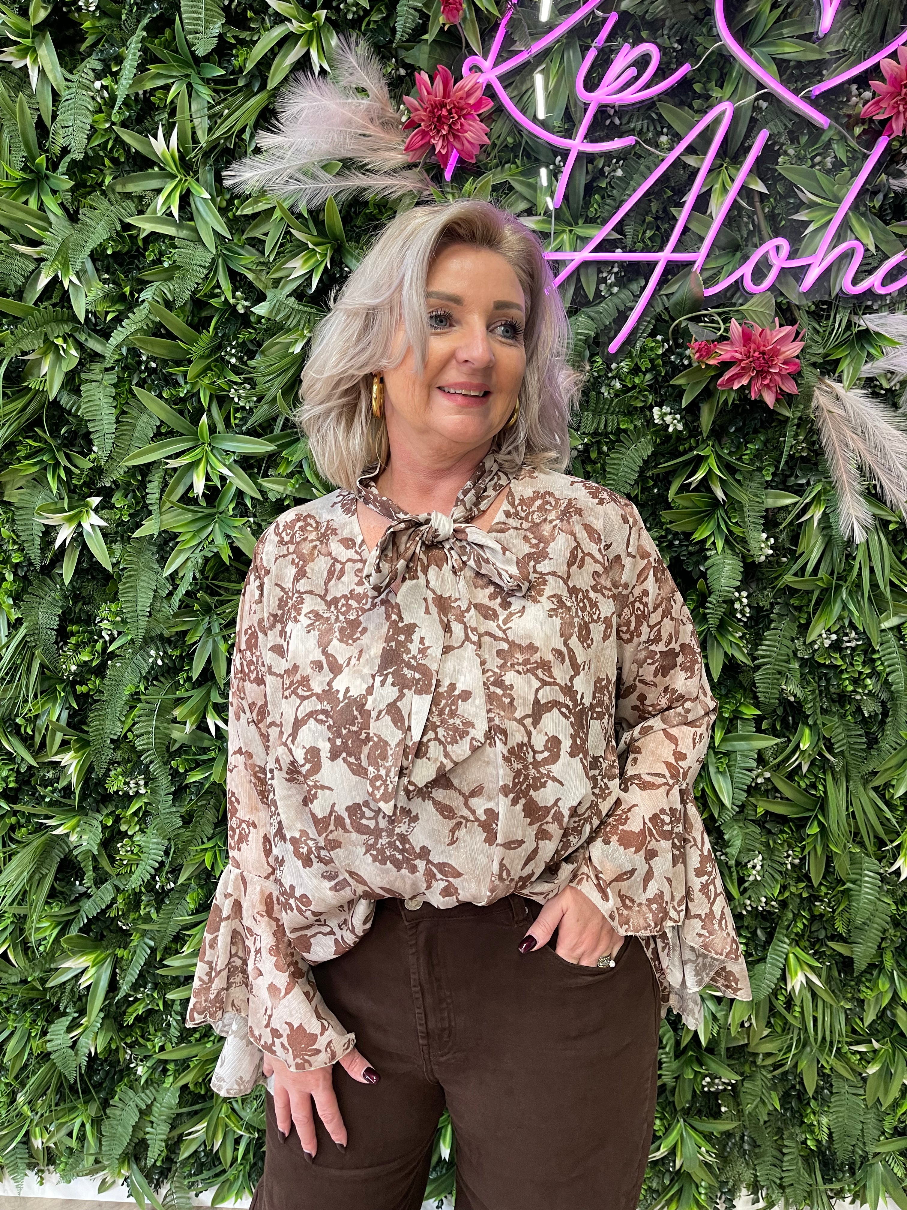 Blouse trompetmouwen print beige