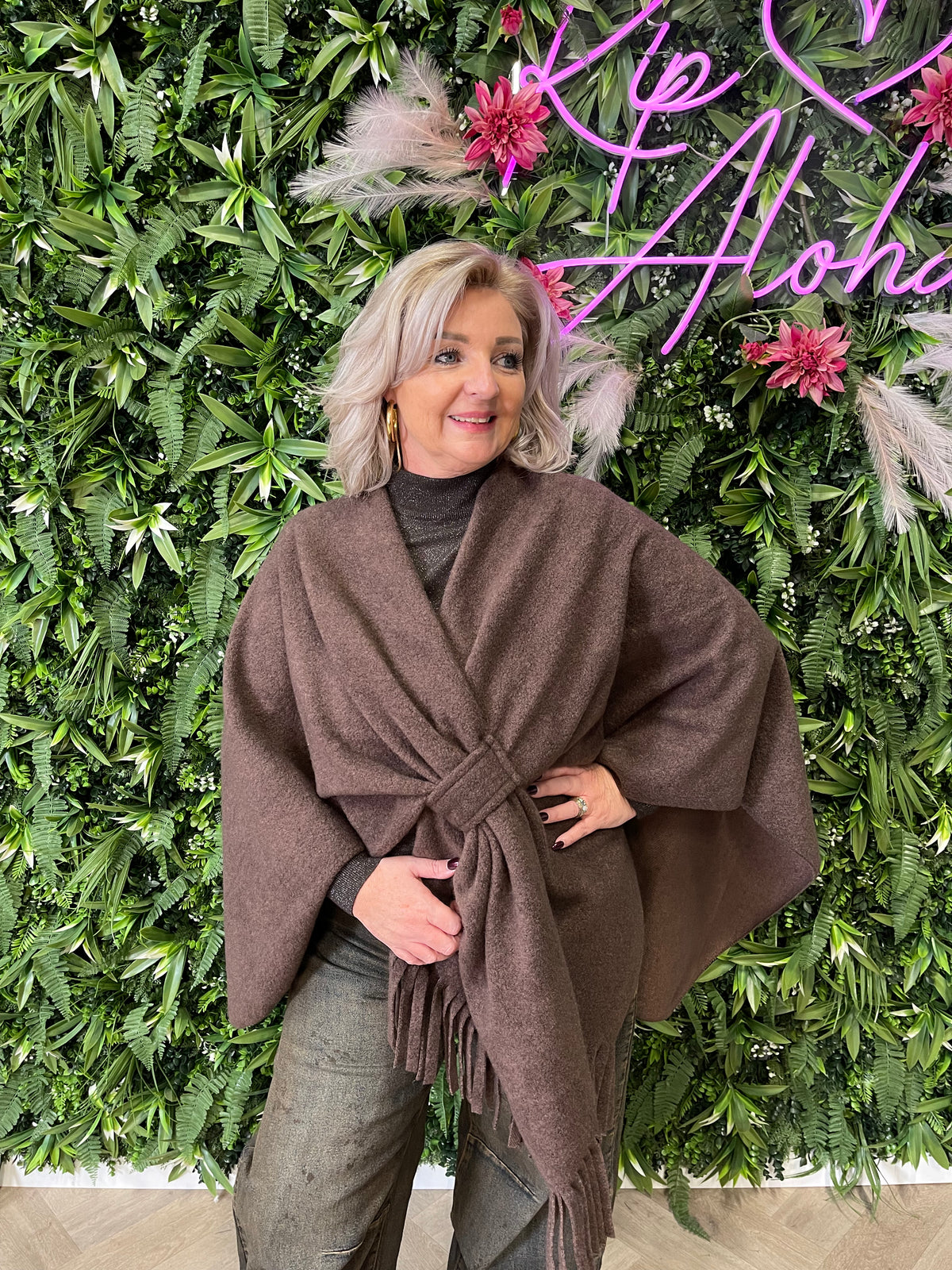 Poncho met franjes uni donkerbruin