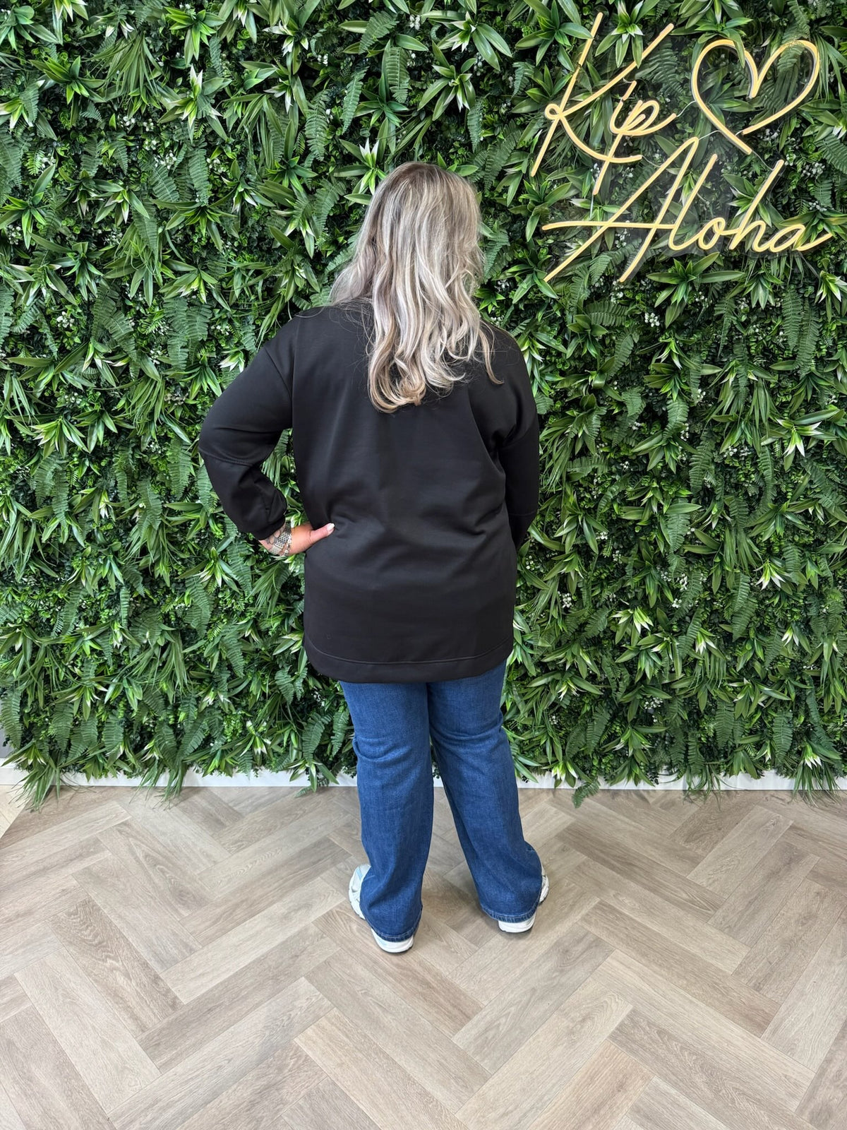 Sweater applicatie uni zwart