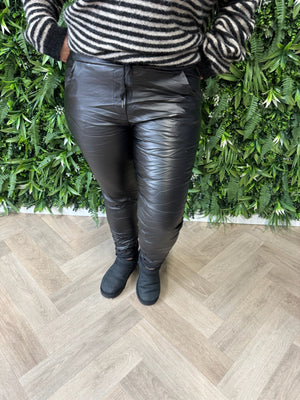 Stretchbroek leatherlook zwart