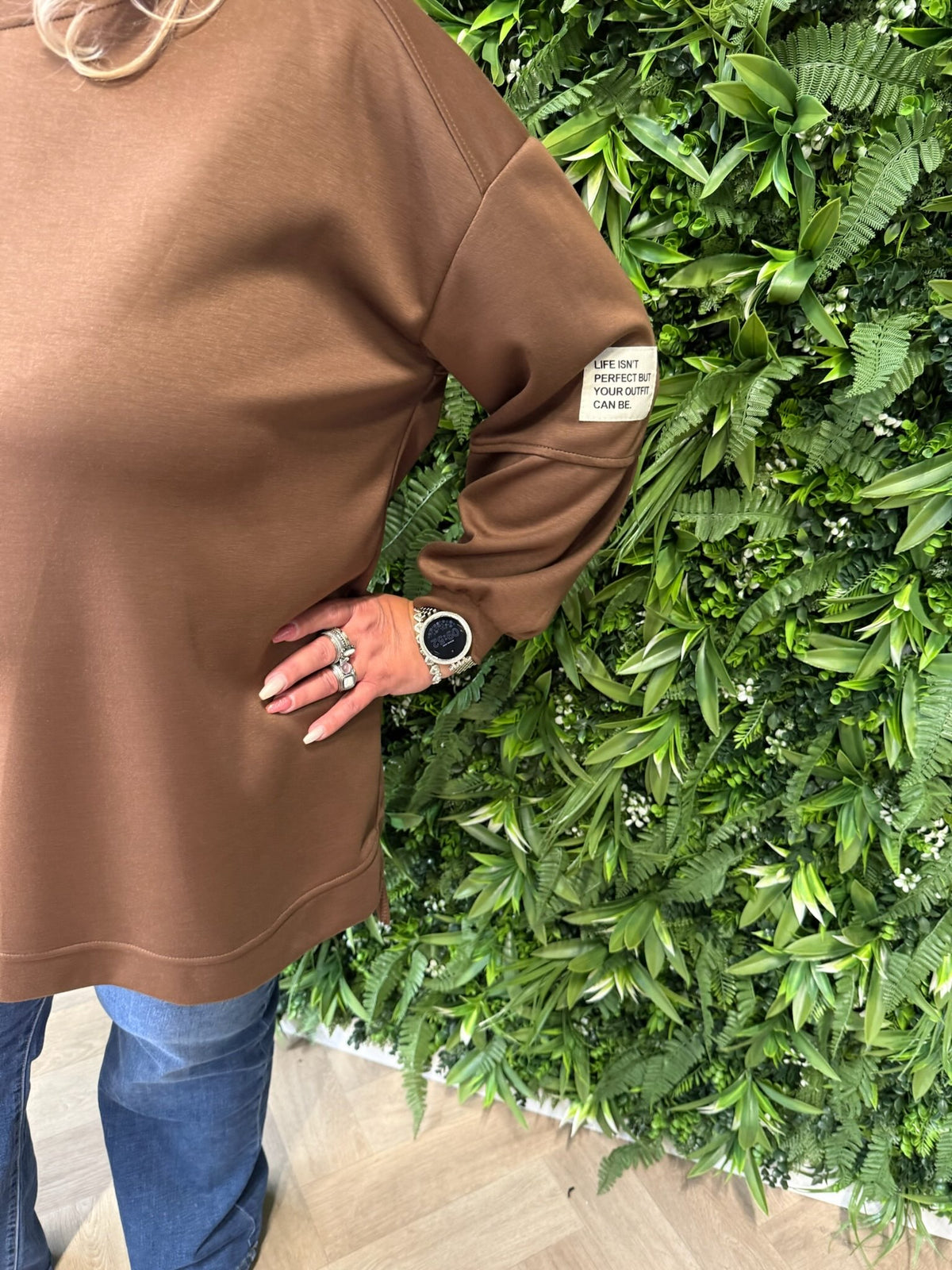 Sweater applicatie uni bruin
