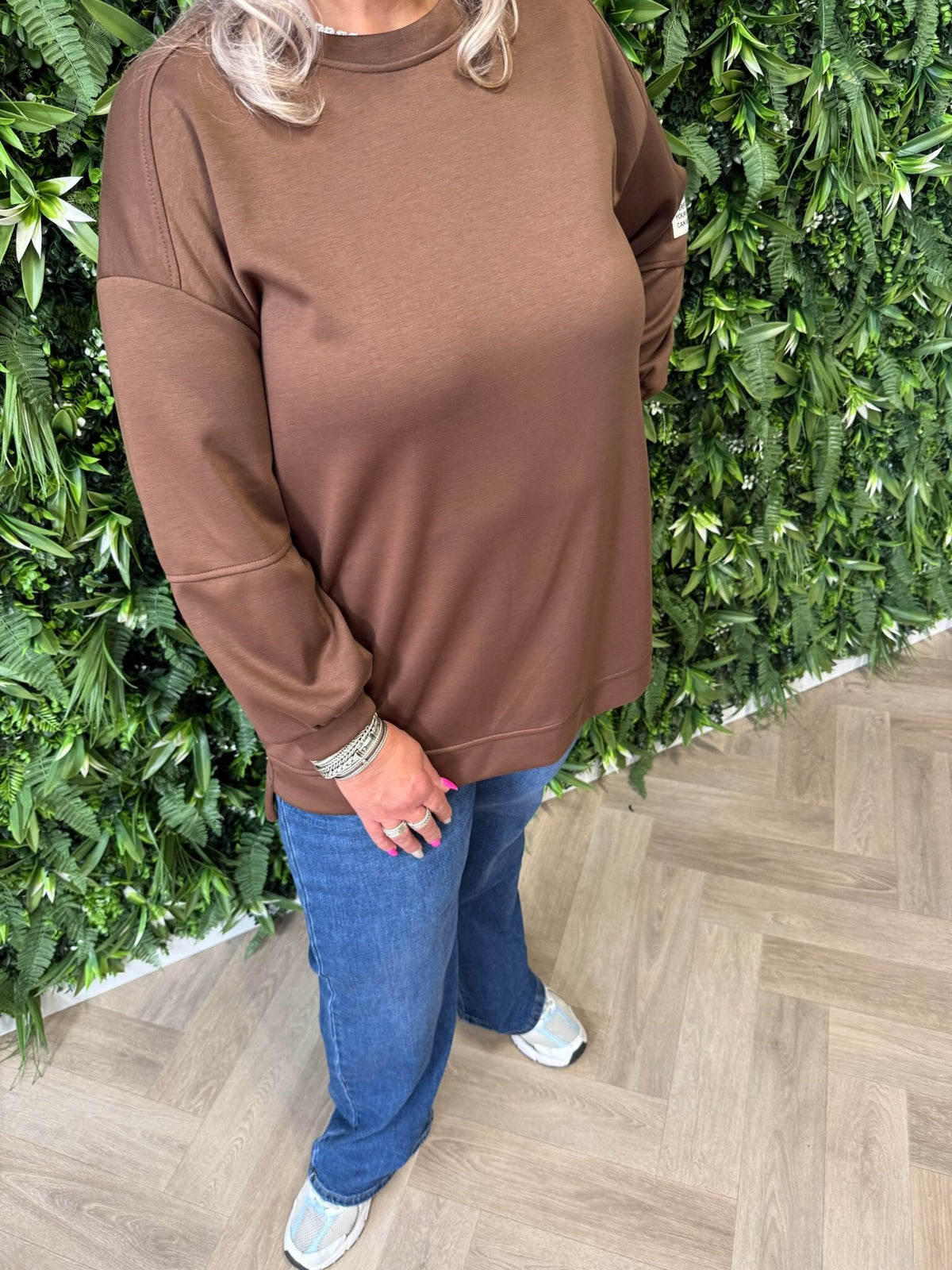 Sweater applicatie uni bruin
