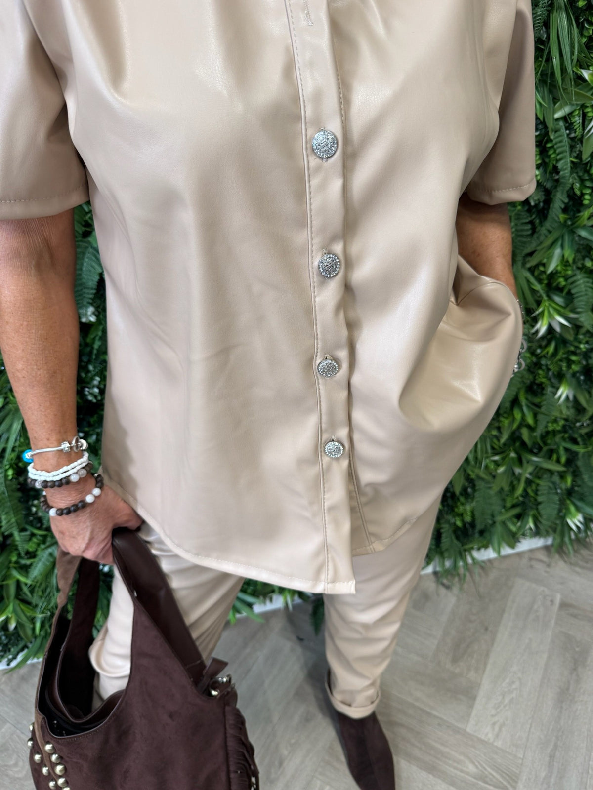 Tweedelig leatherlook set beige