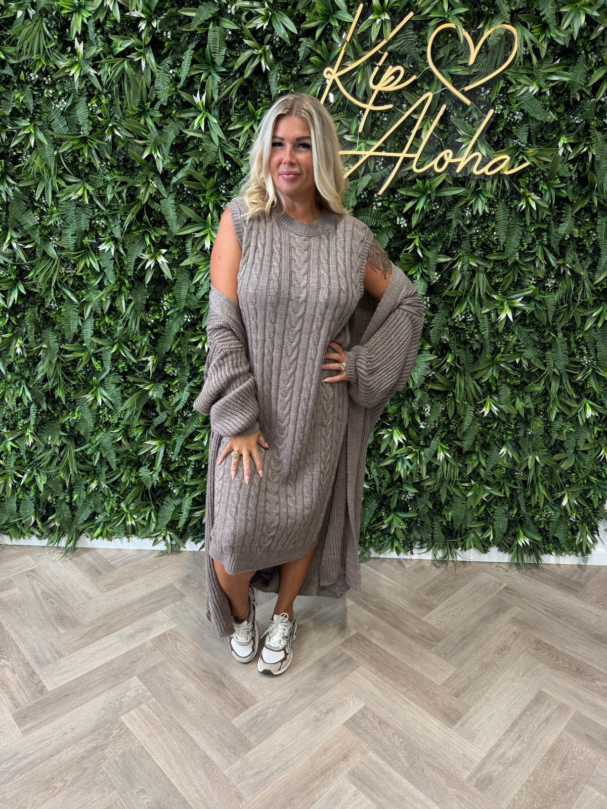 Jurk met vest set taupe