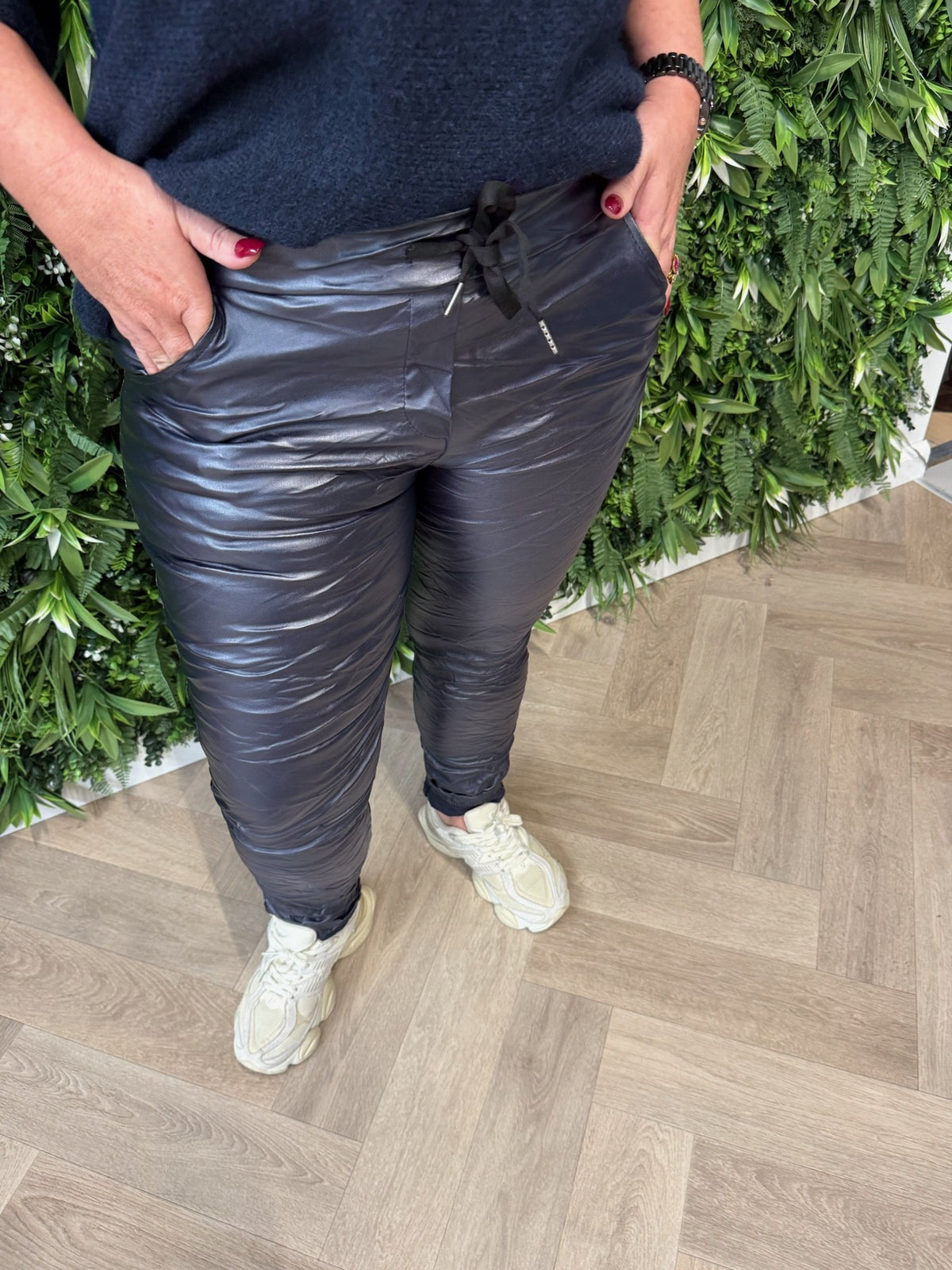 Stretchbroek leatherlook marineblauw