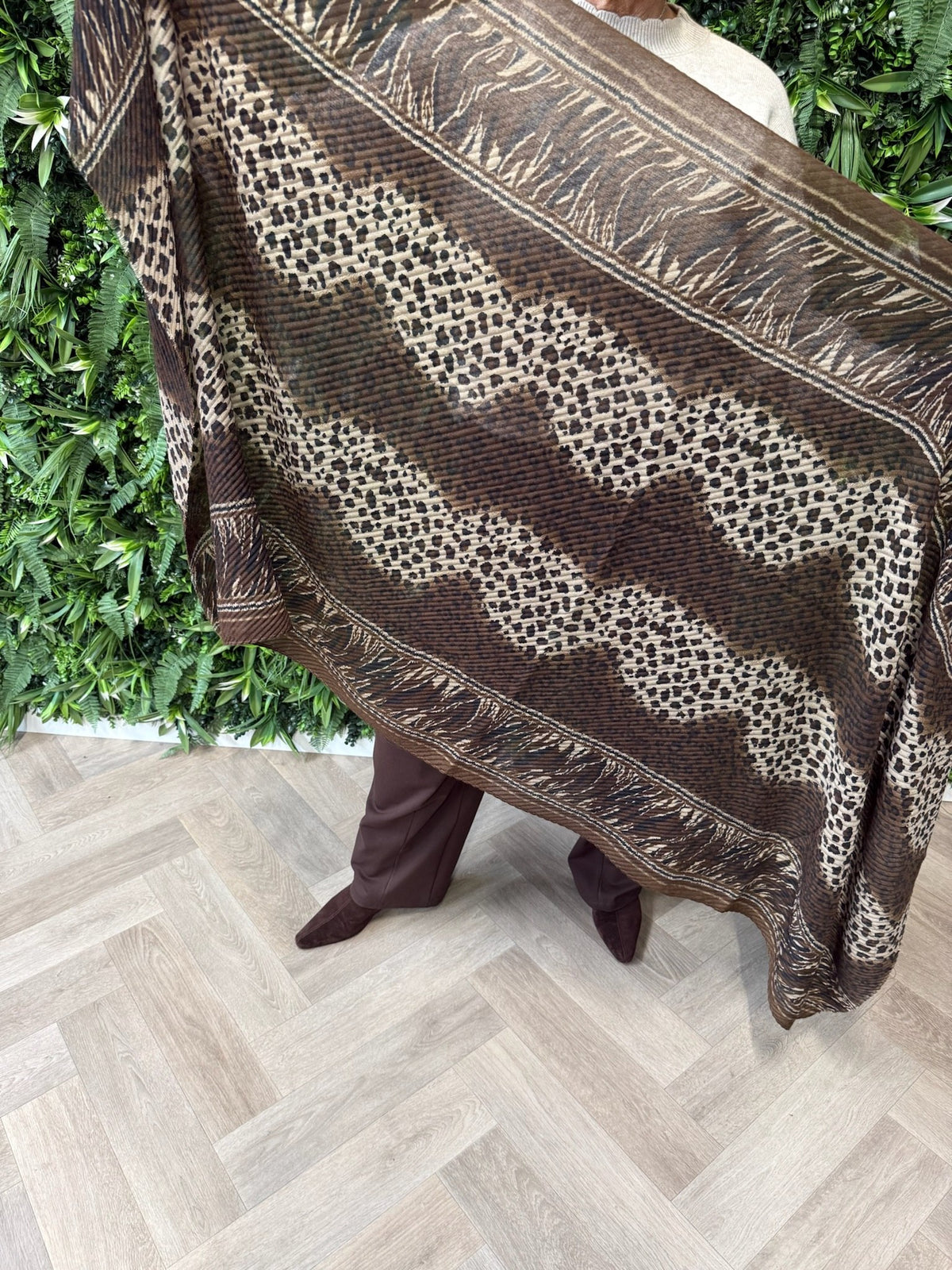 Sjaal kleine panter bruin