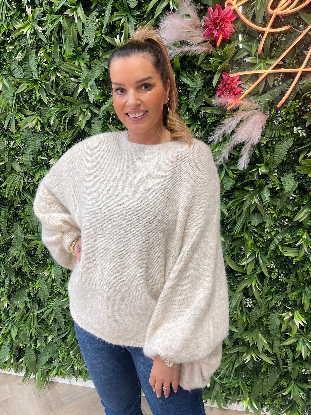 Gebreide trui pofmouwen beige