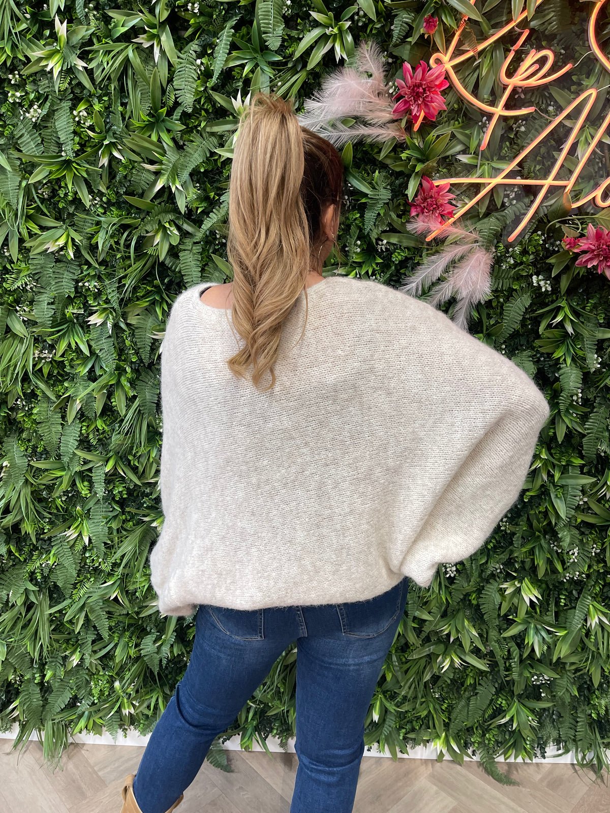 Gebreide trui pofmouwen beige