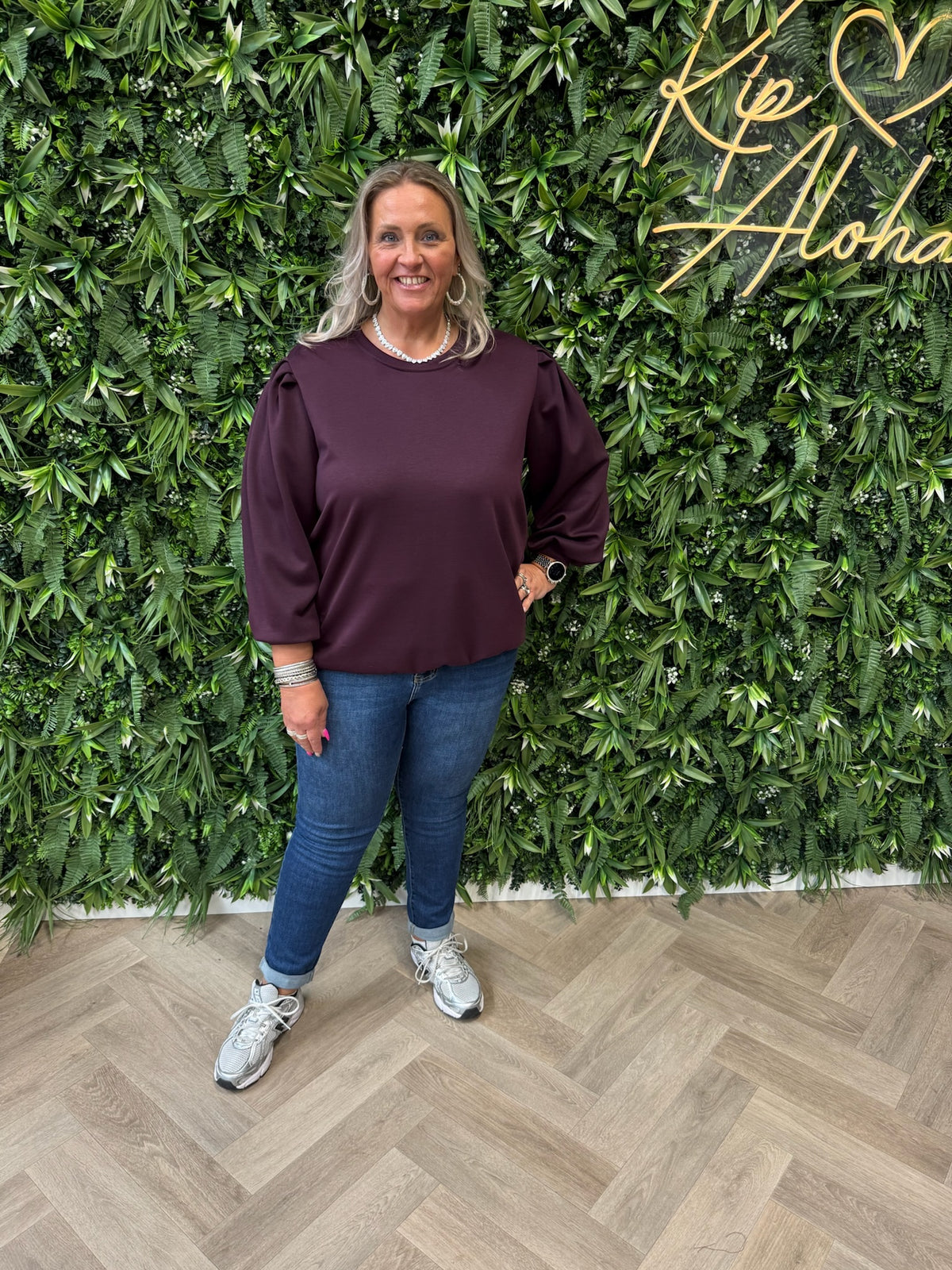 Sweater lange pofmouwen uni aubergine