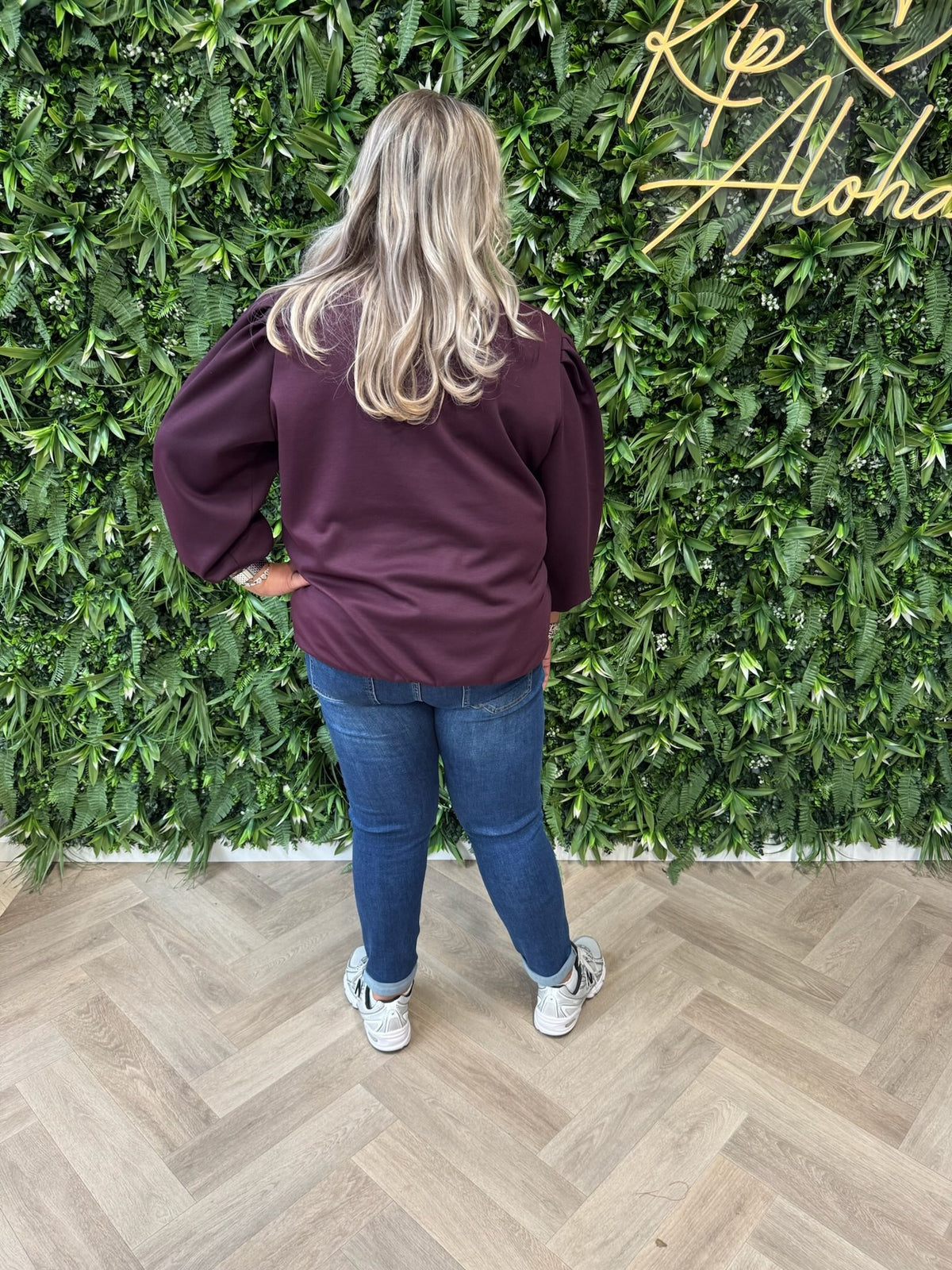Sweater lange pofmouwen uni aubergine
