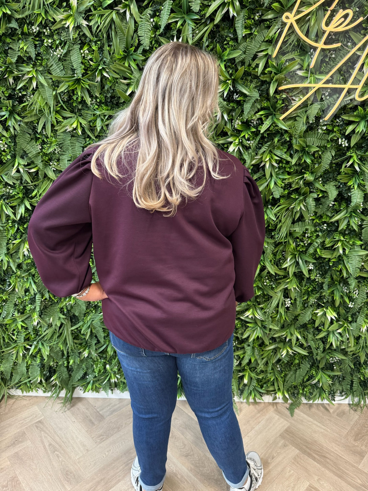 Sweater lange pofmouwen uni aubergine