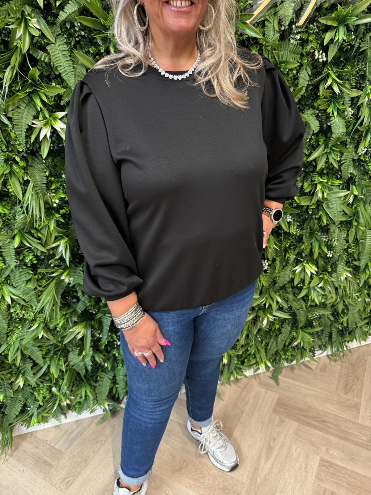 Sweater lange pofmouwen uni zwart