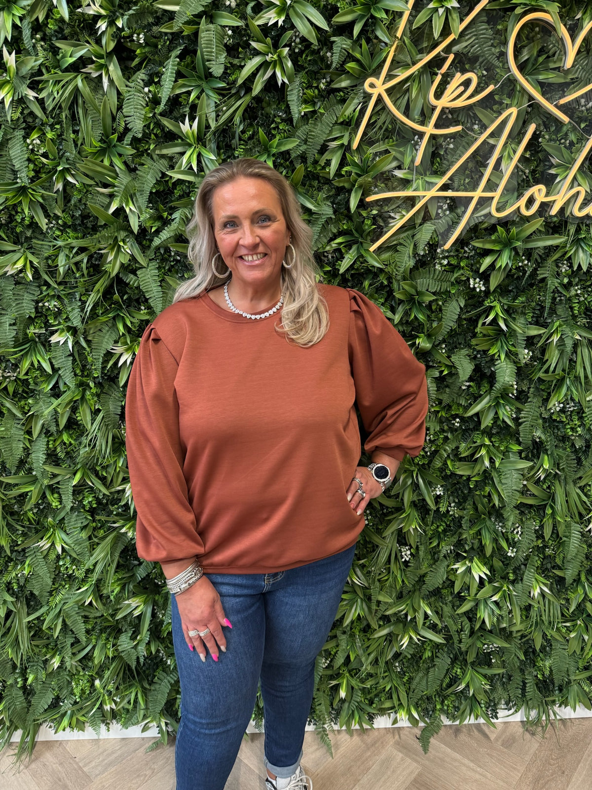 Sweater lange pofmouwen uni terracotta