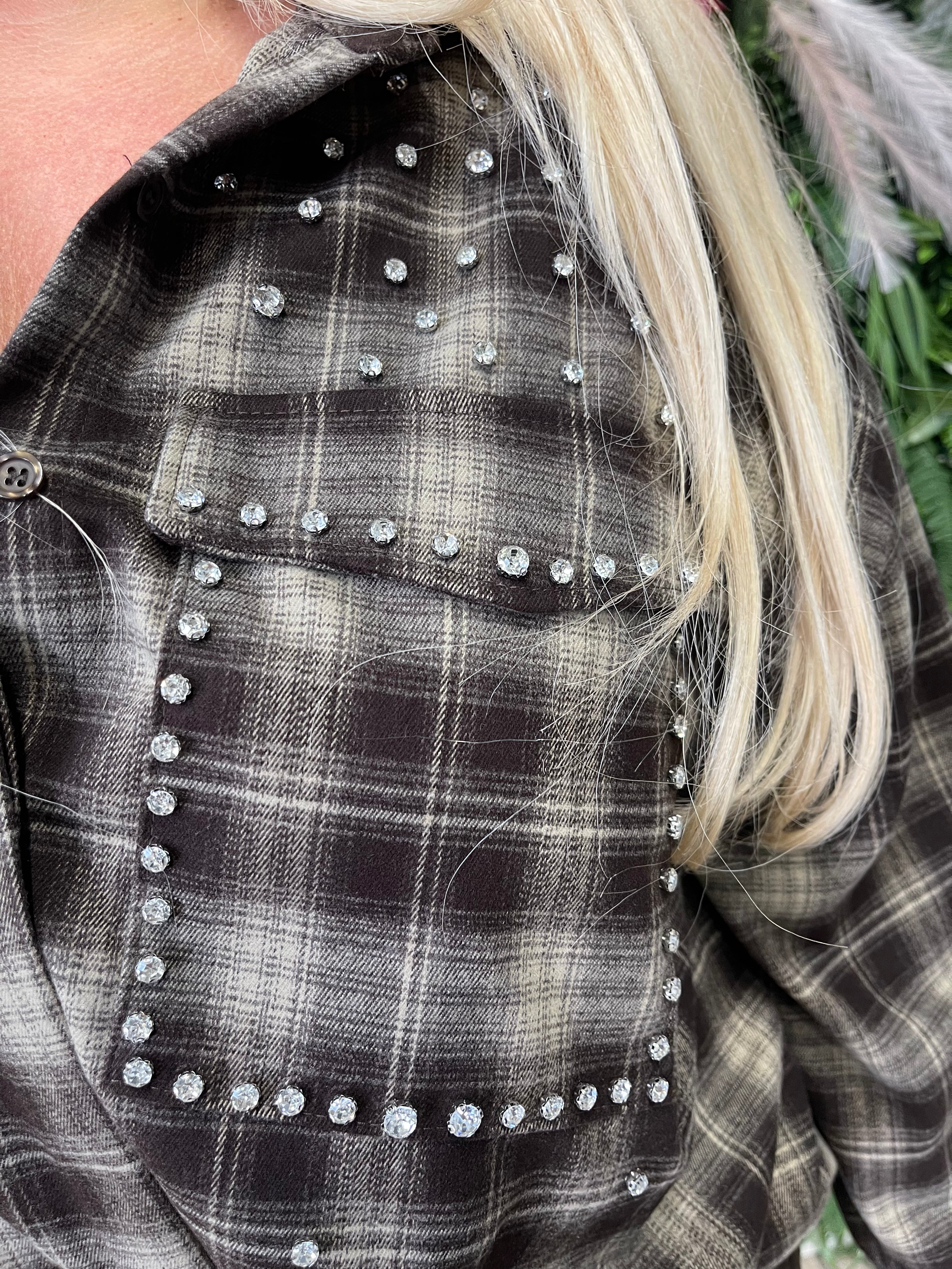 Blouse houthakkers met sierstenen donkerbruin