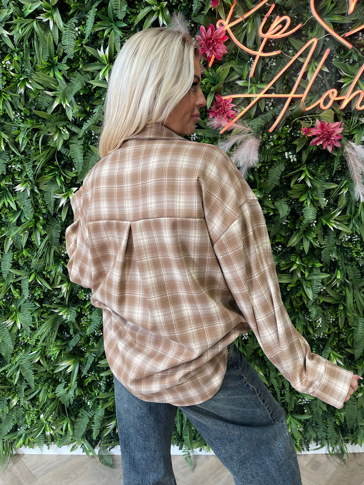 Blouse houthakkers met sierstenen camel