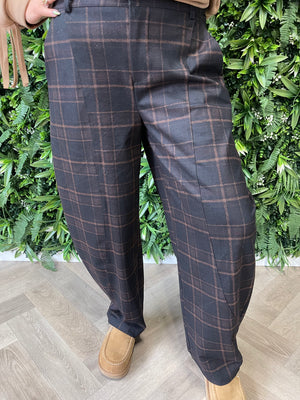 Pantalon barrel met ruit donkerbruin/camel
