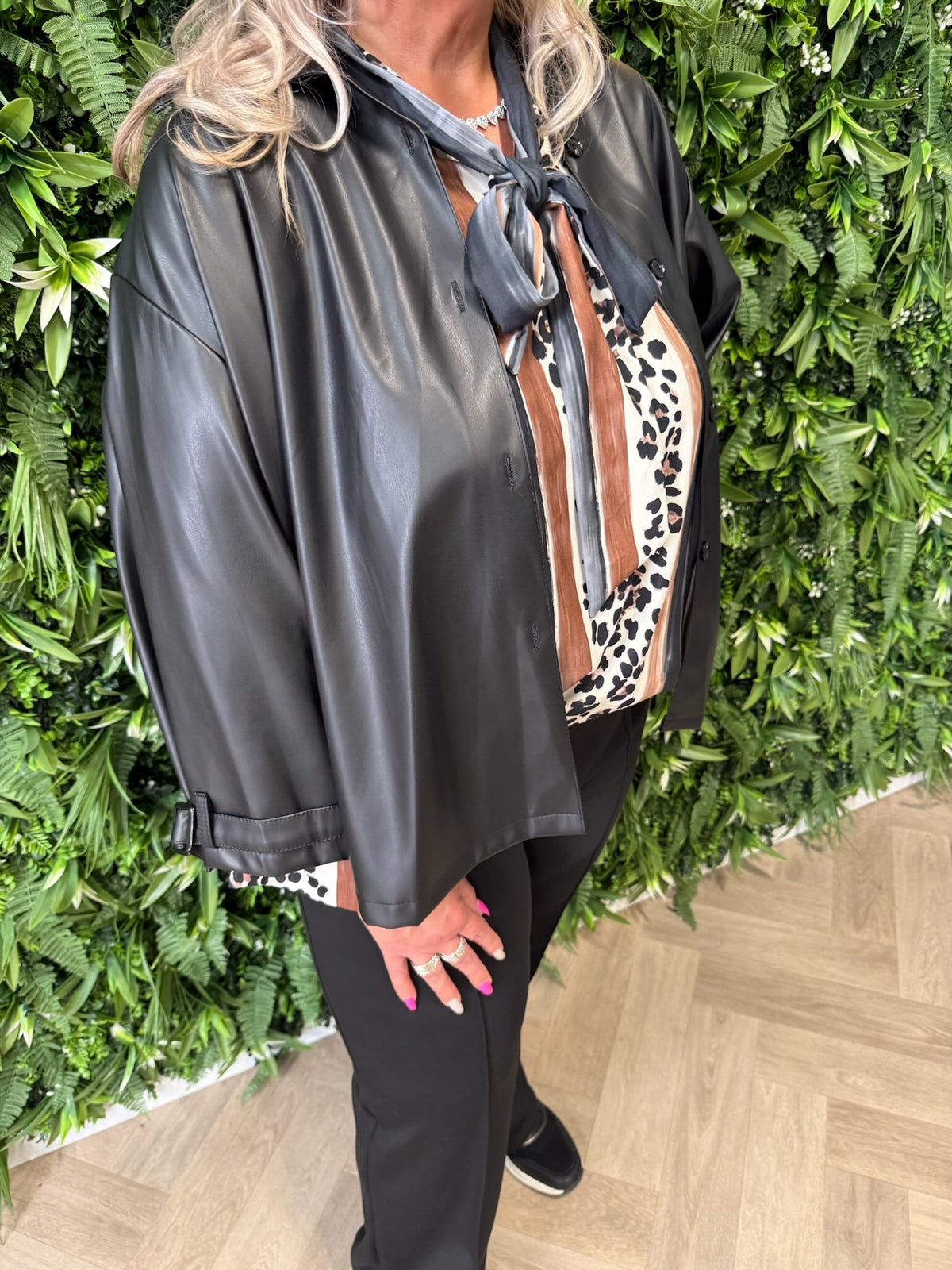 Leatherlook jas wide fit zwart