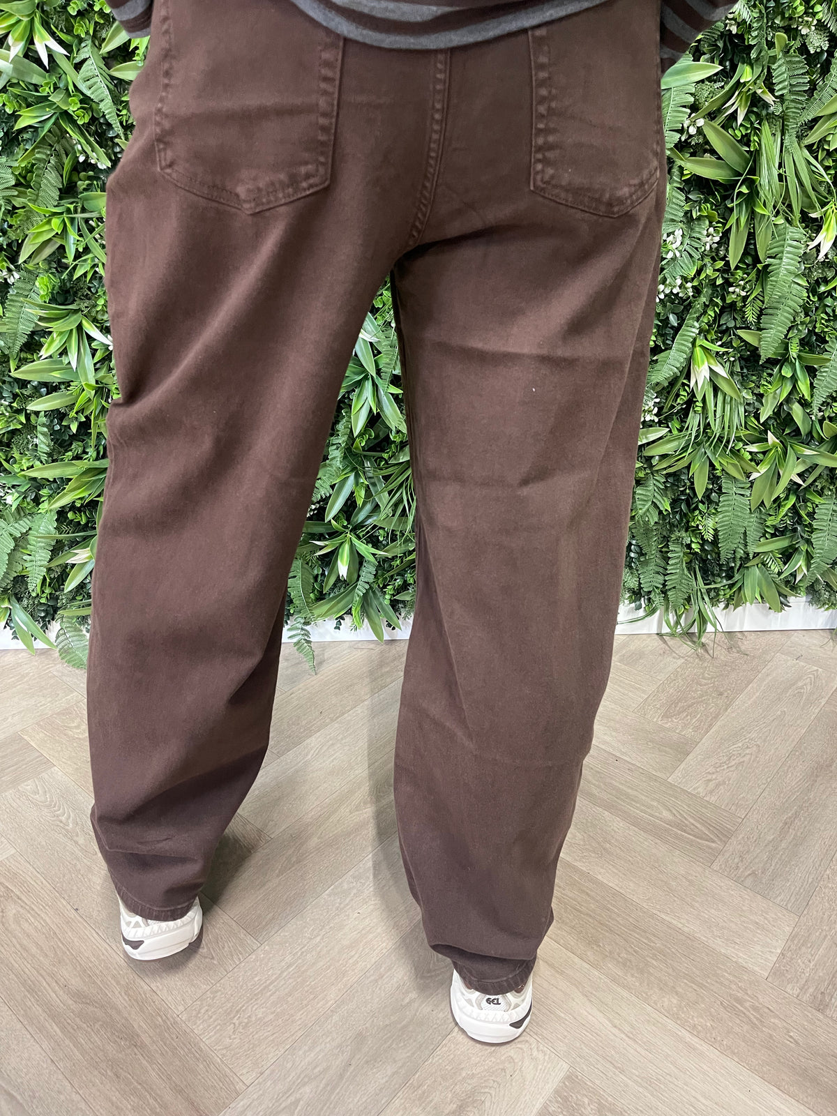 Norfy Barrel fit jeans donkerbruin