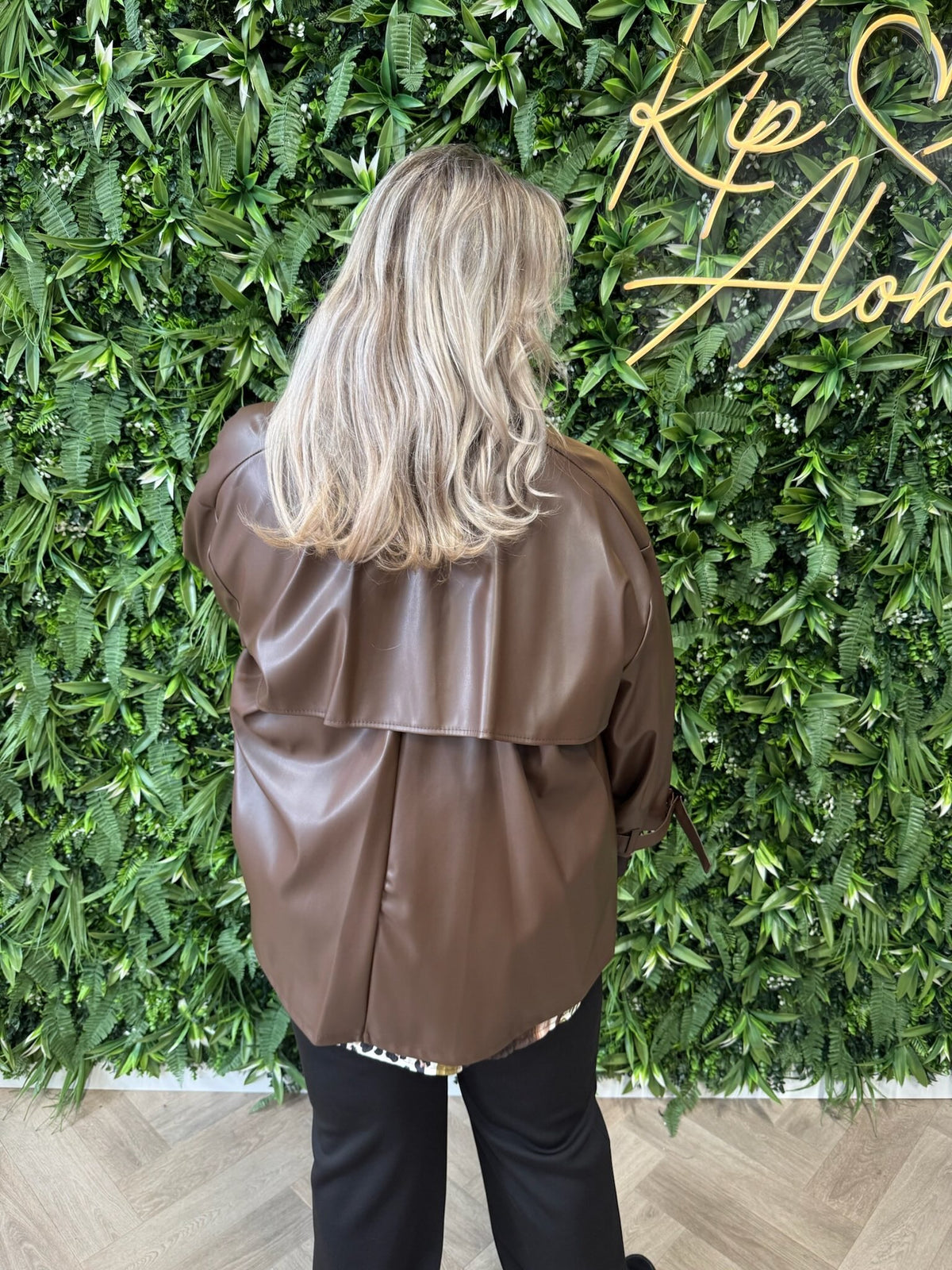 Leatherlook jas wide fit bruin