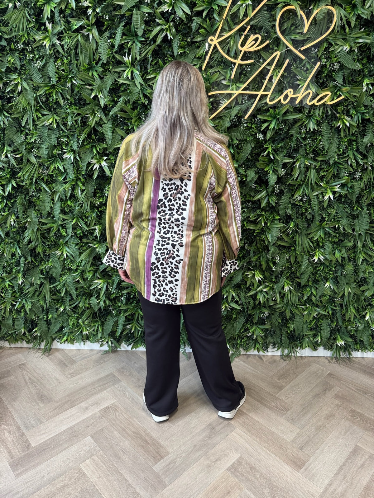 Blouse strik met strepen en panterprint lime