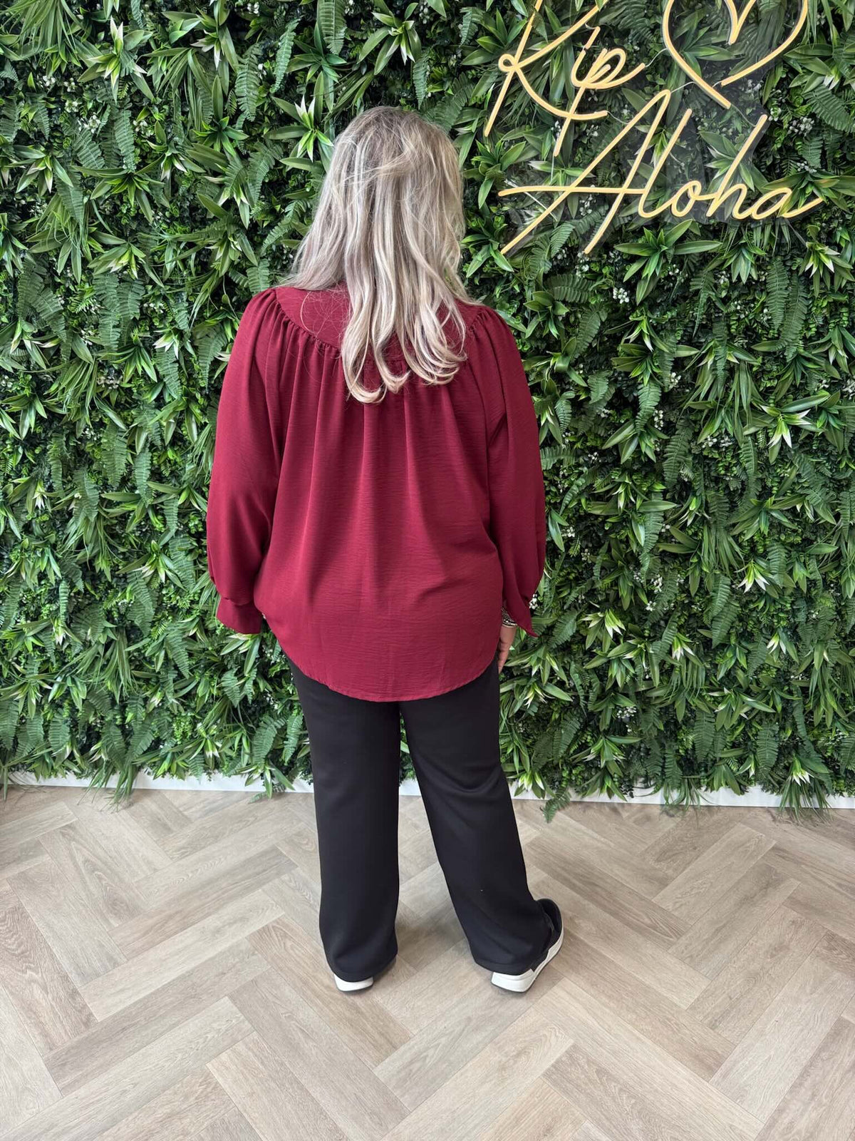 Blouse geplooid halsdetail uni bordeaux