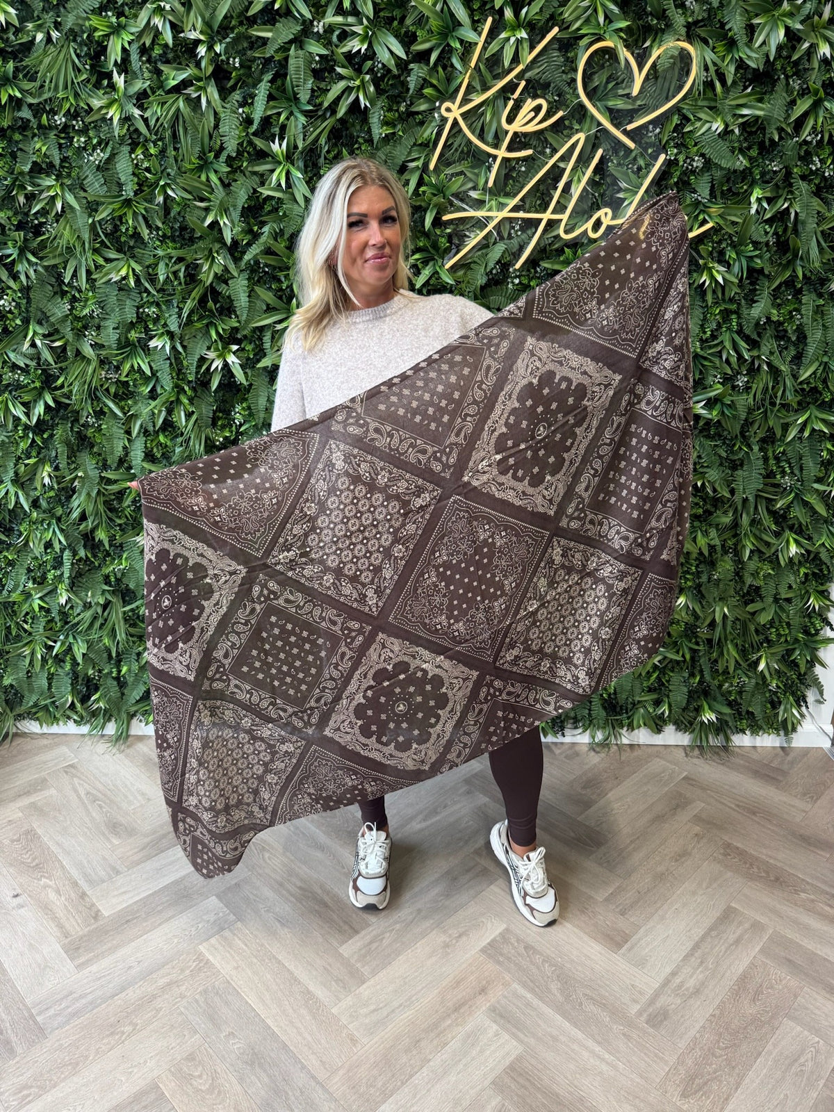 Sjaal paisley donkerbruin