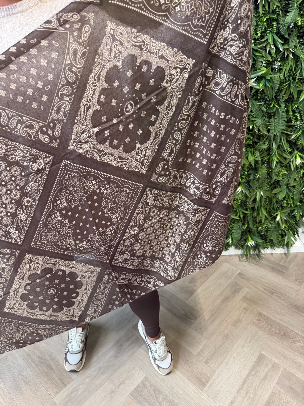 Sjaal paisley donkerbruin
