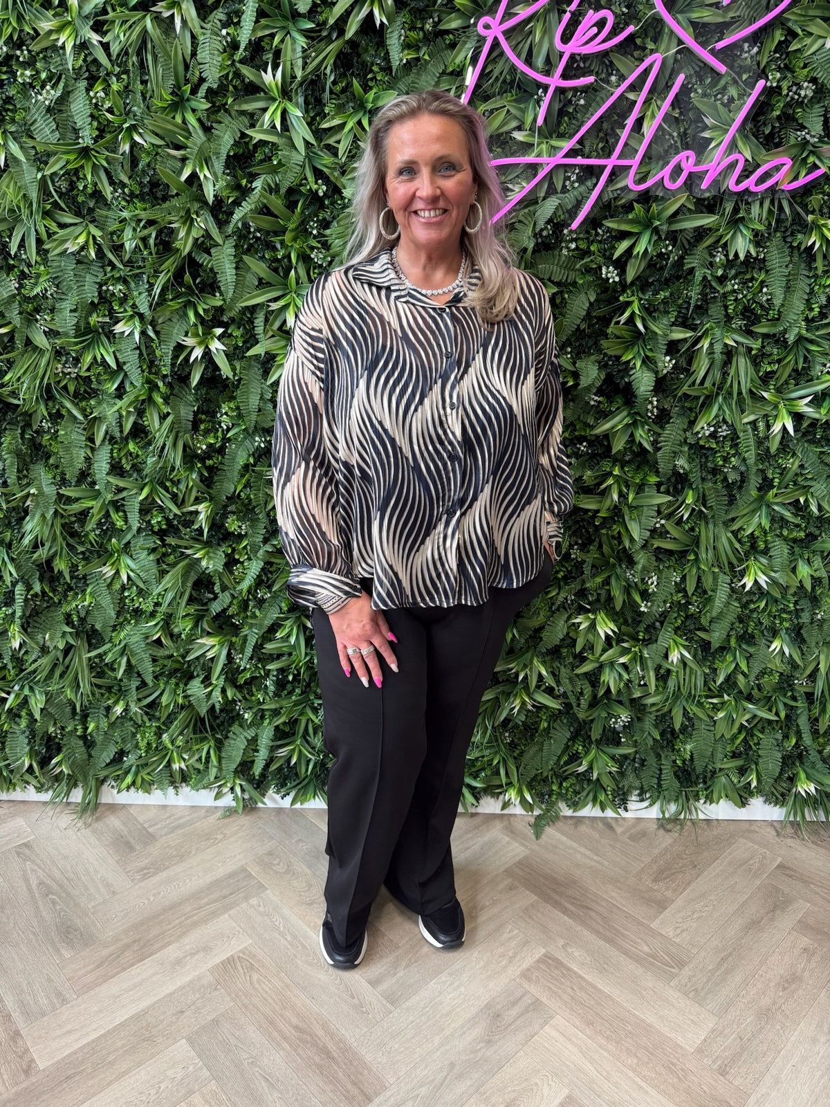 Blouse lines zwart