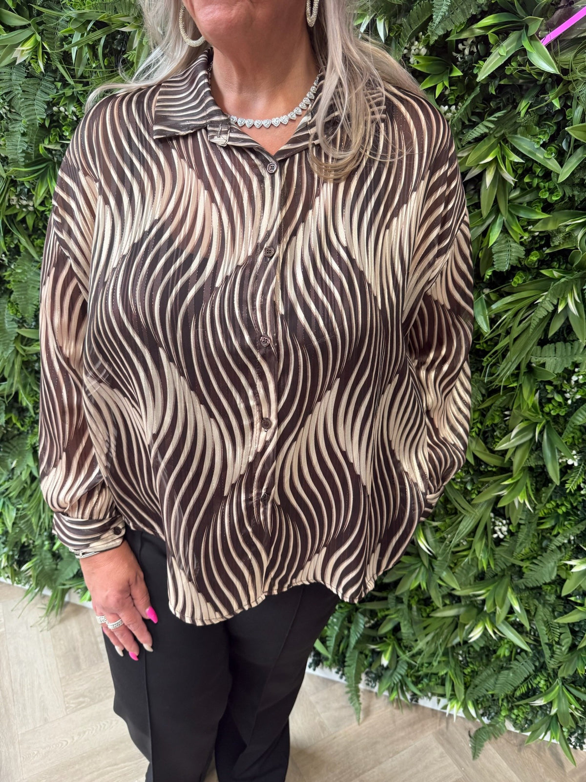 Blouse lines donkerbruin