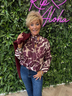 Blouse met strik giraffe print bordeaux