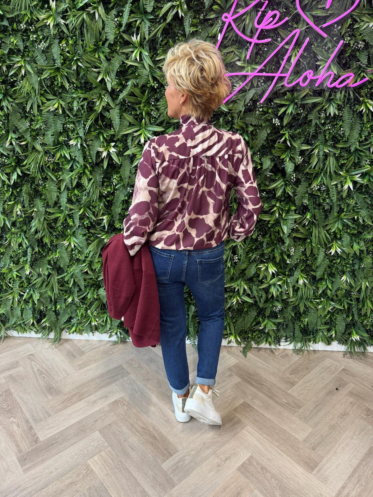 Blouse met strik giraffe print bordeaux