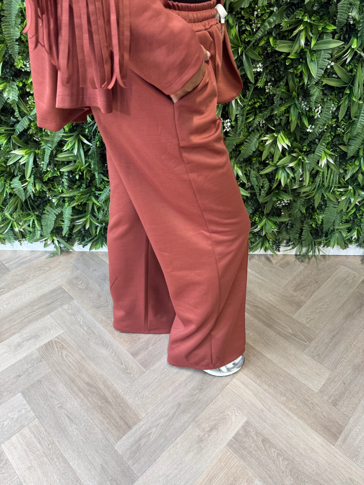 Tweedelig pak blazer met studs en franjes terracotta