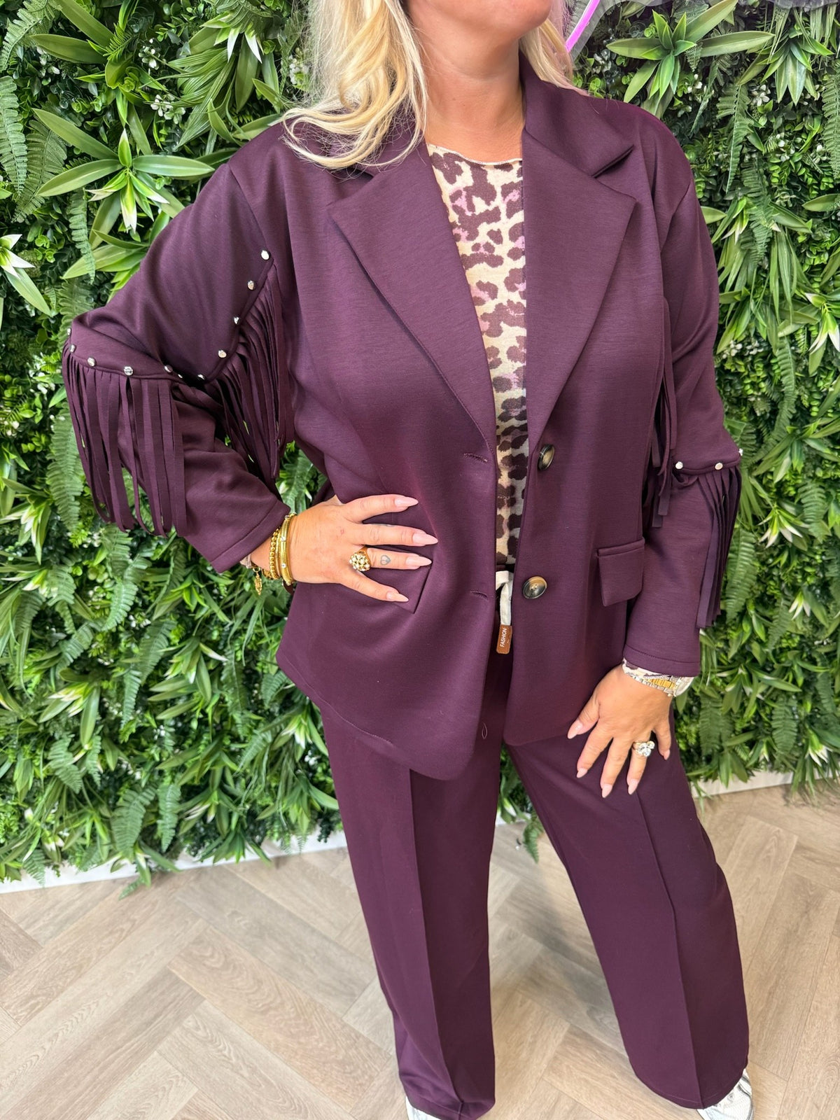 Tweedelig pak blazer met studs en franjes aubergine