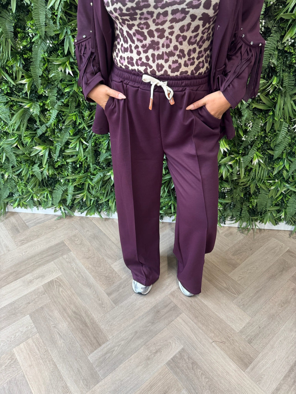 Tweedelig pak blazer met studs en franjes aubergine