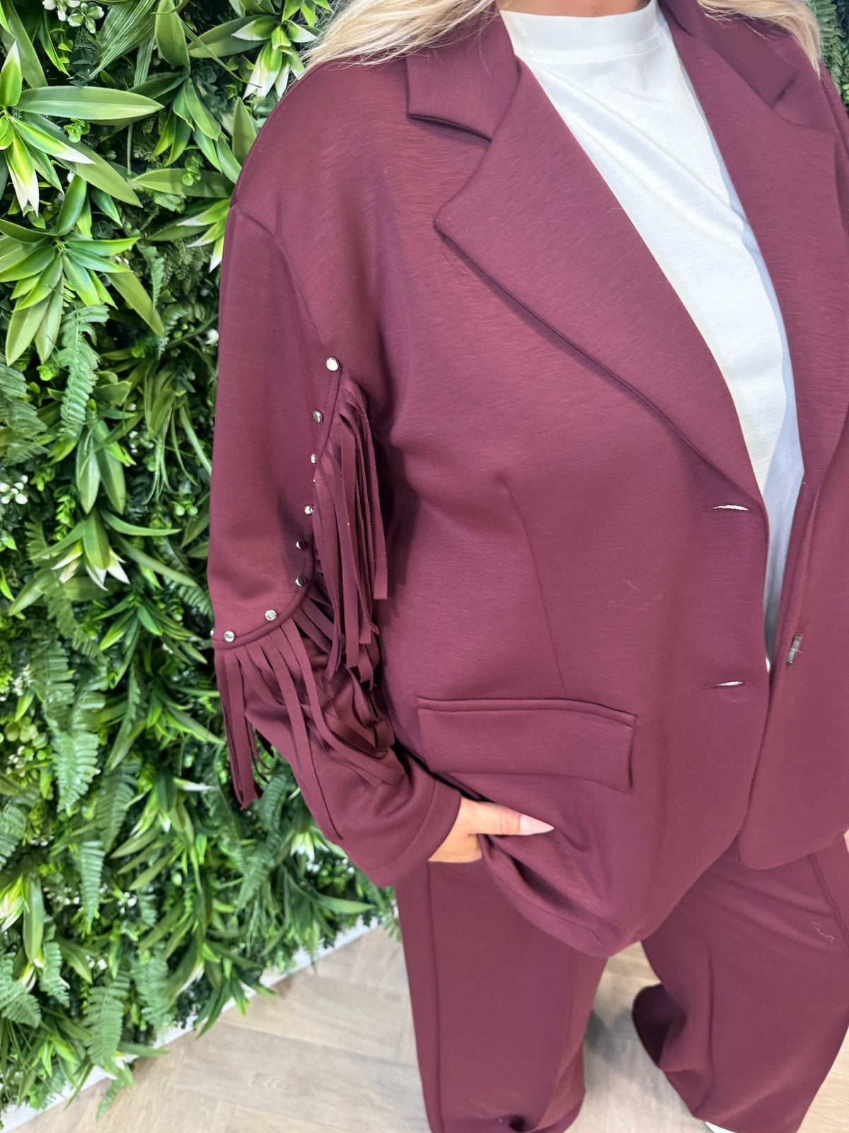 Tweedelig pak blazer met studs en franjes bordeaux