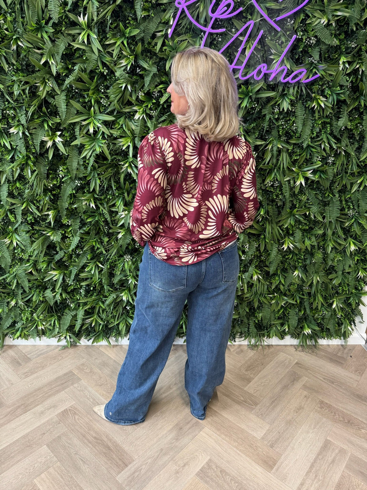 Top smock kraag bladeren print bordeaux