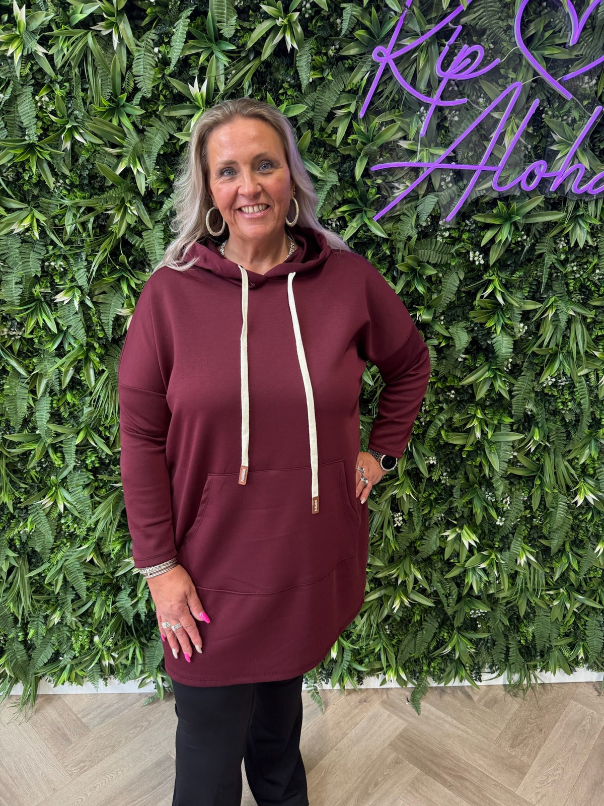 Sweaterdress met capuchon uni bordeaux