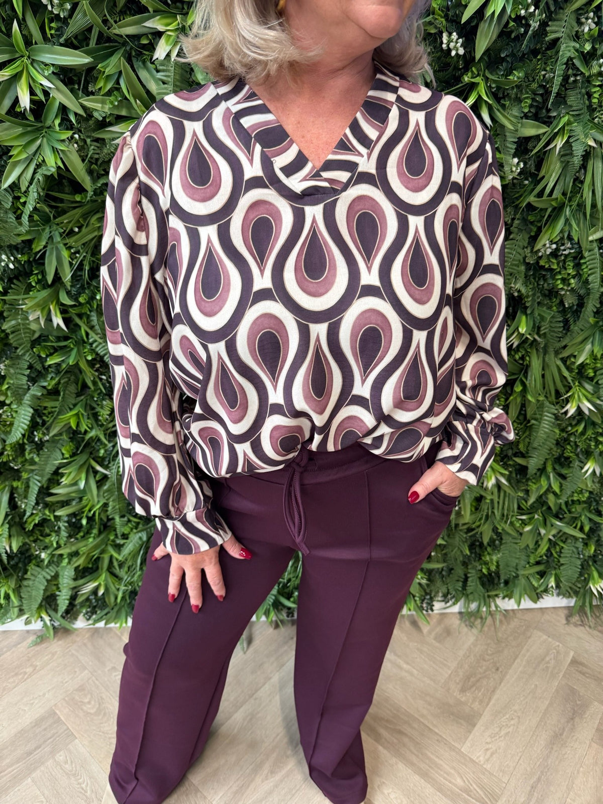 Top v-hals print druppel aubergine
