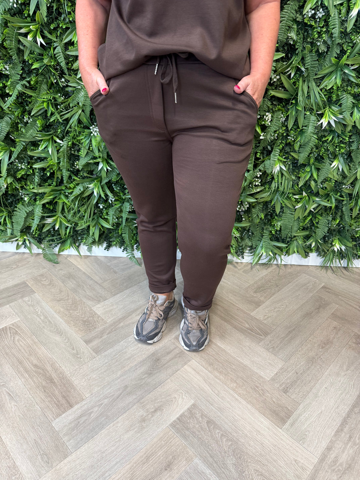 Tweedelig jogger set uni donkerbruin