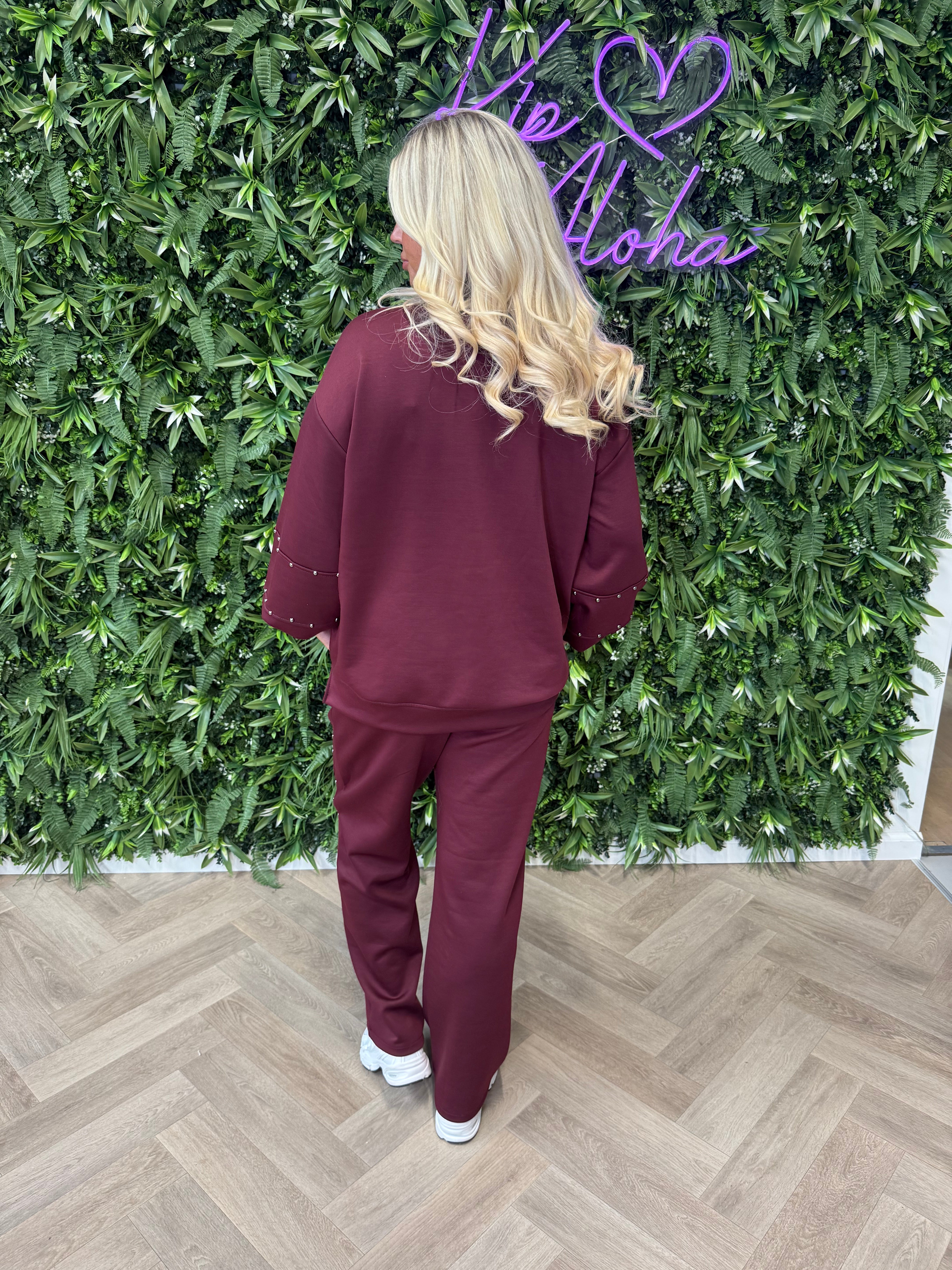 Tweedelig pak sweater pofmouwen studs bordeaux