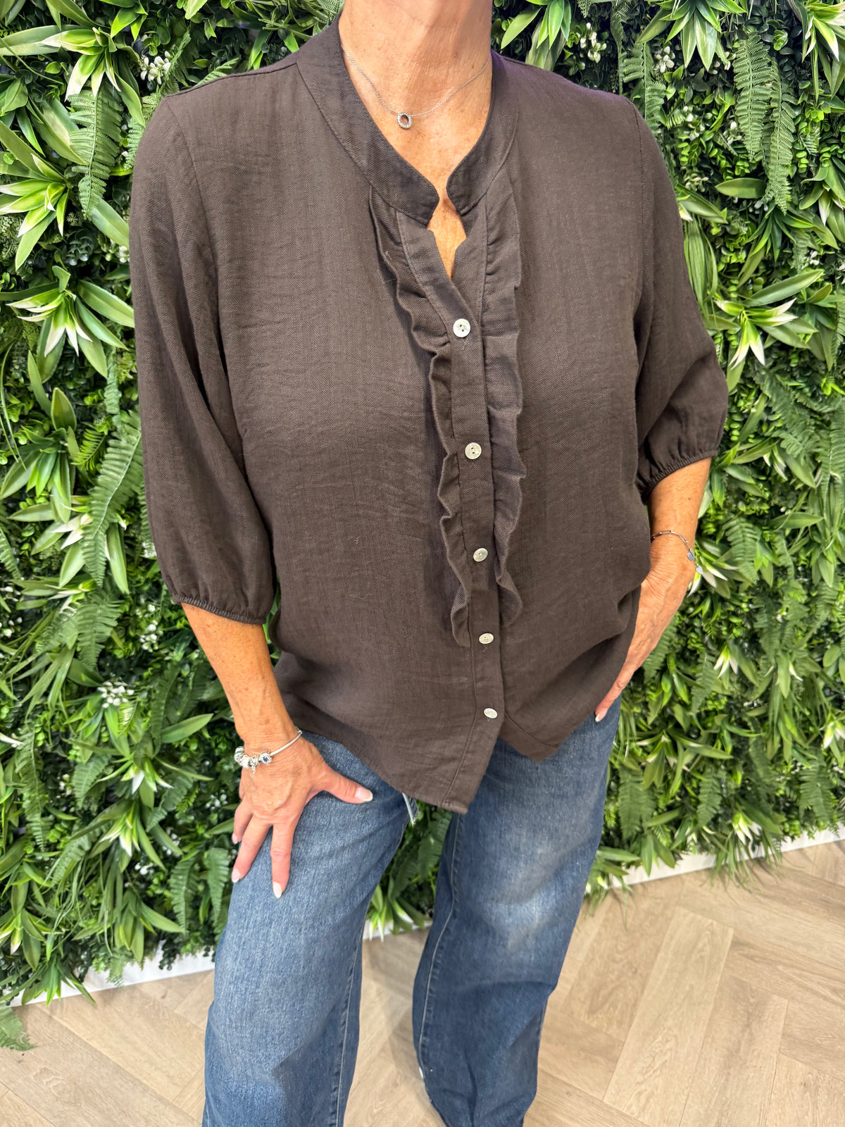 Blouse roezel 3/4e mouwen donkerbruin